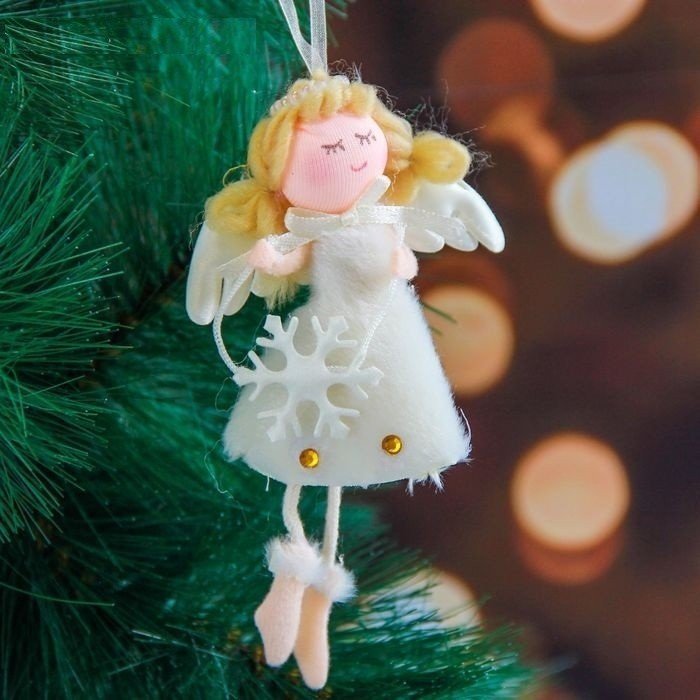 Декоративная белая кружевная девочка-снежинка