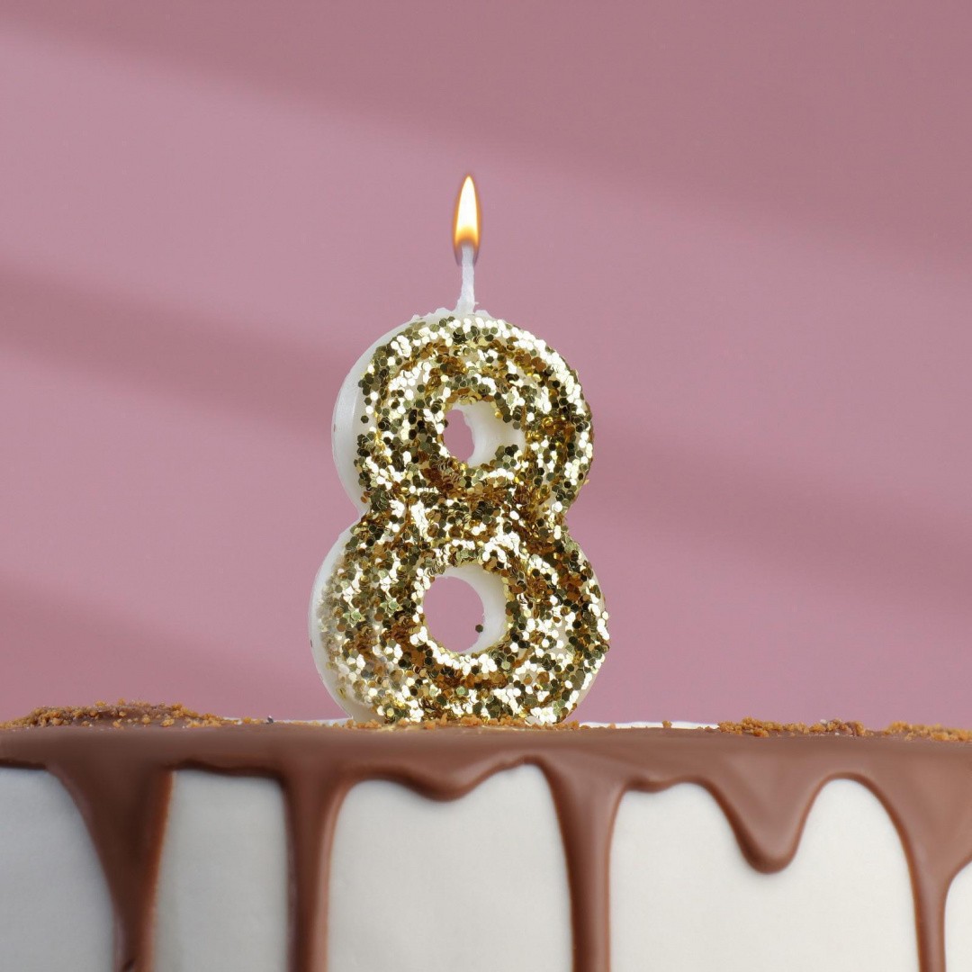 Свеча в торт «Блестки», цифра "8", золото, 6.5х4